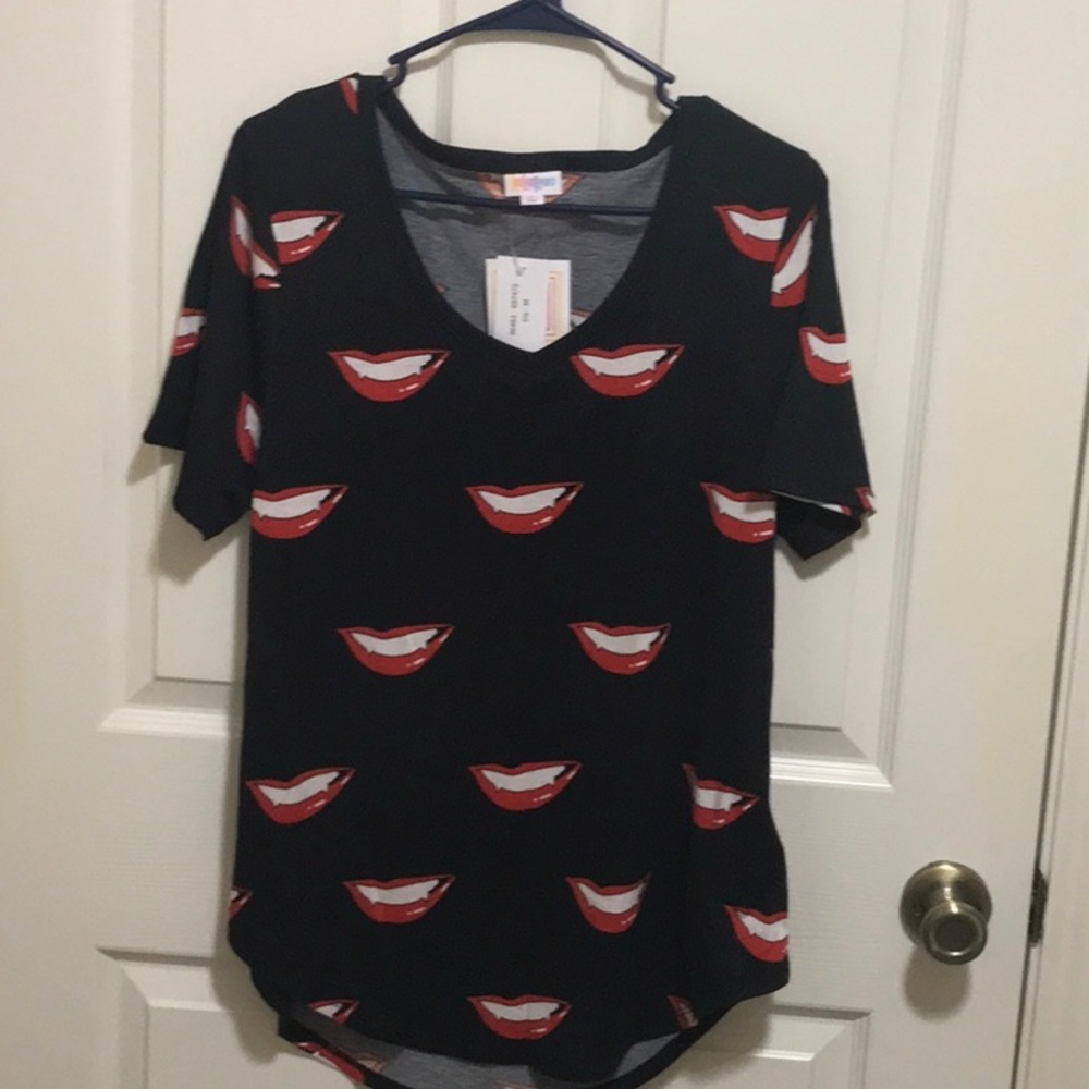 LulaRoe medium iris vampire teeth with lips